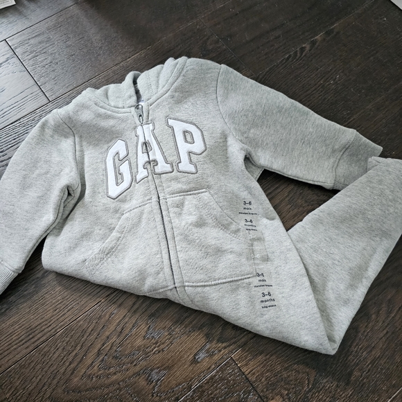 New Gap hoodie one piece zipper outfit - Picture 2 of 3